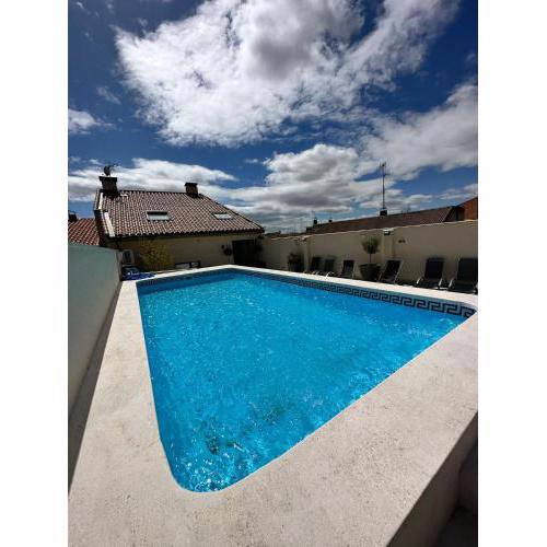 Hostal Comfort Suites