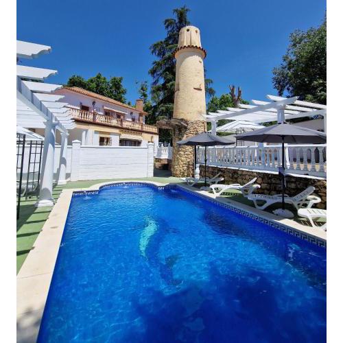 Hostal El Brillante - Alojamientos El Duque