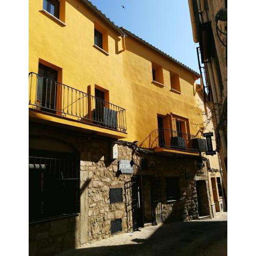 Hostal Hueso