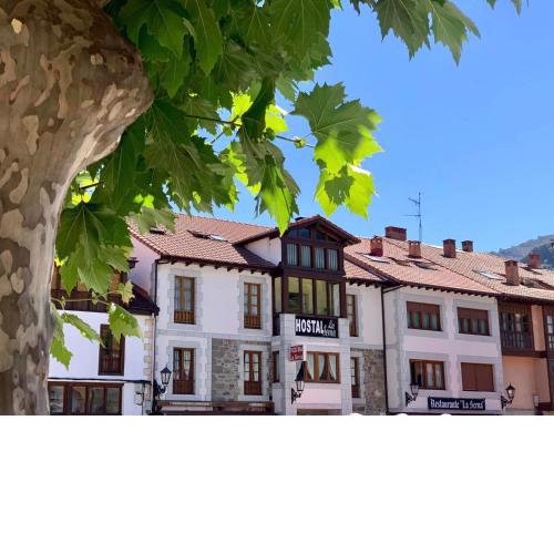 Hostal La Serna