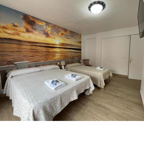 HOSTAL MONREAL
