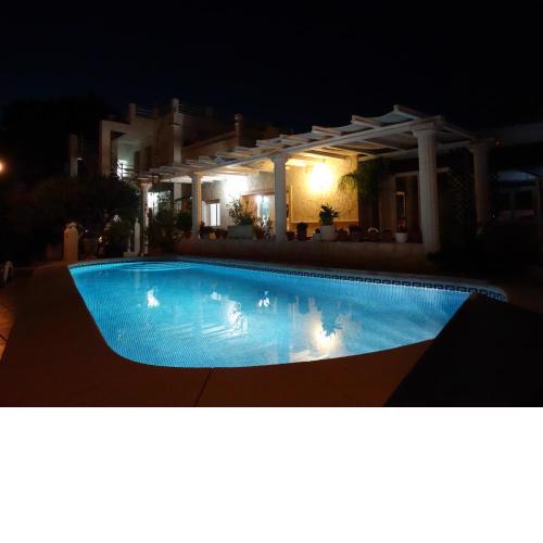 Hostal Residencial La Paloma