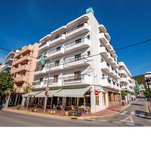 Hostal y Apartamentos Santa Eulalia