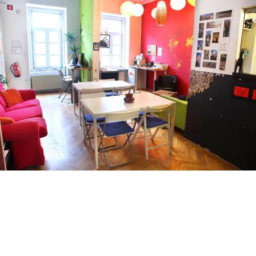Hostel Zeppelin