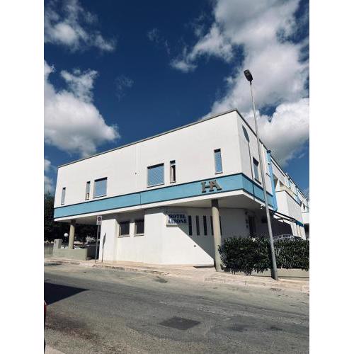 Hotel Airone