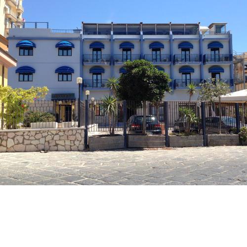 Hotel Al Faro