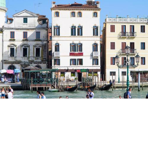 Hotel Antiche Figure