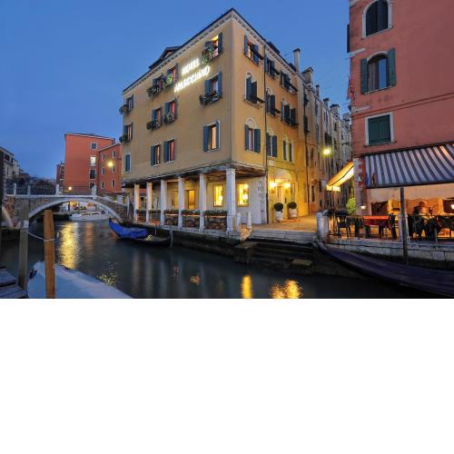Hotel Arlecchino