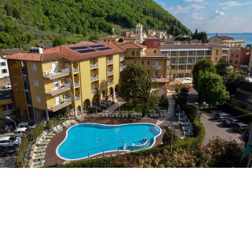Hotel Bisesti ***S