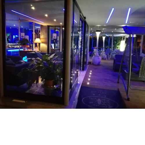 Hotel Blue Rose's