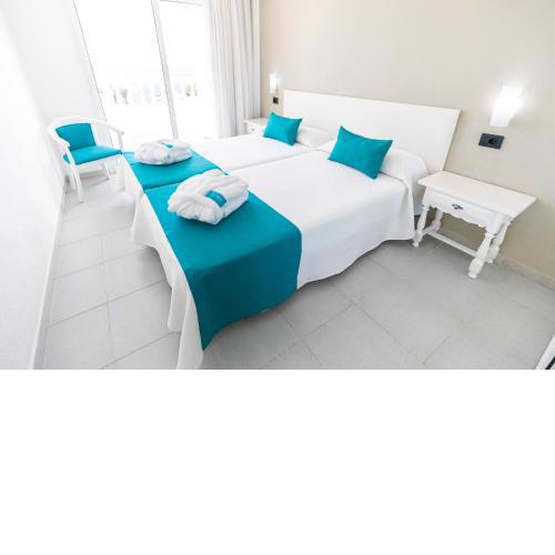 Hotel Blue Sea Lagos de Cesar
