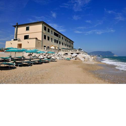 Hotel Brigantino Non Dista