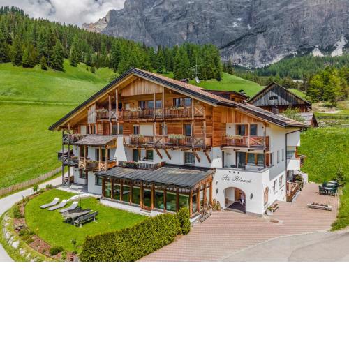 Hotel Ciasa Rü Blanch
