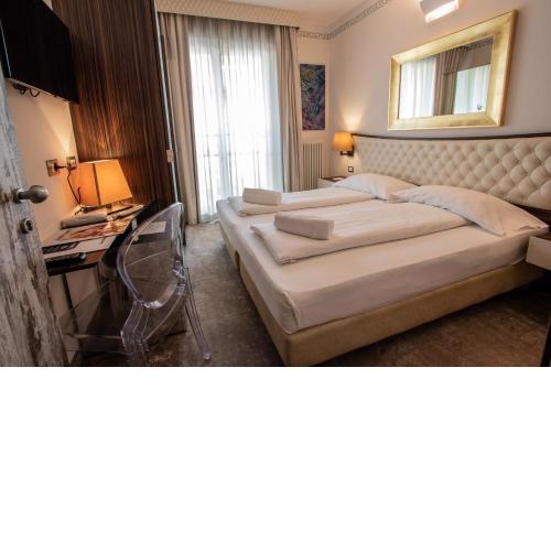 Hotel Corona