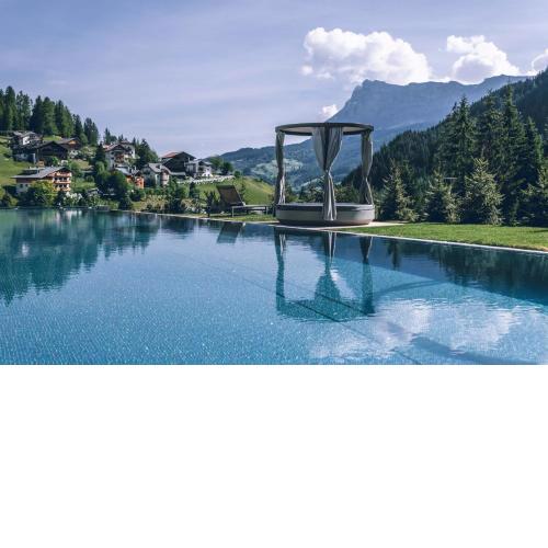 Hotel Cristallo - Wellness Mountain Living