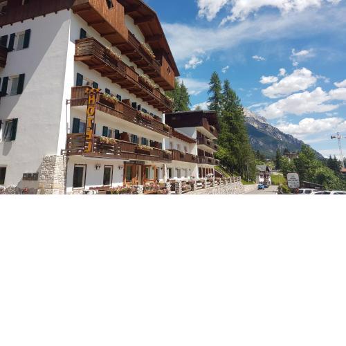 Hotel Des Alpes