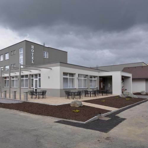 HOTEL HARMONY Dlouhá Ves