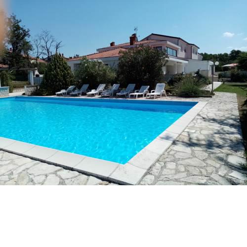 Hotel Holiday