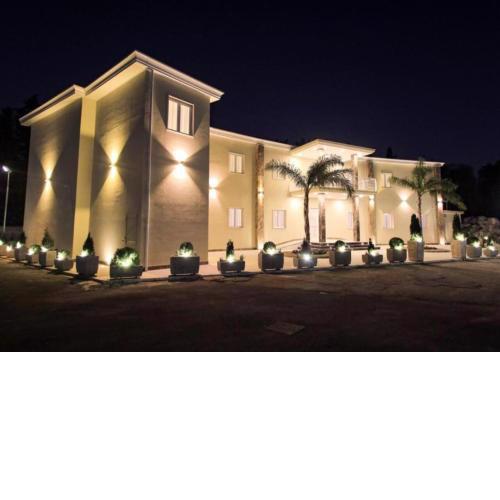 Hotel Holiday