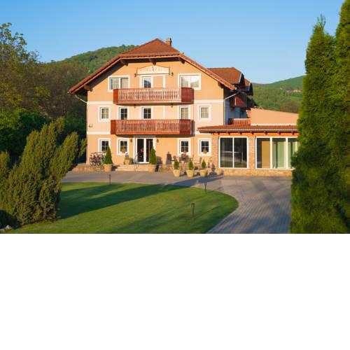 Hotel Honti