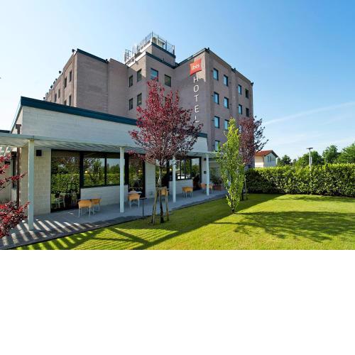Hotel Ibis Firenze Prato Est