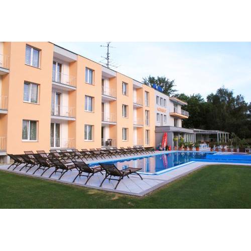 Hotel KOREKT