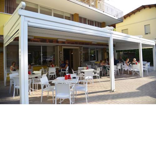 HOTEL LA PLAYA