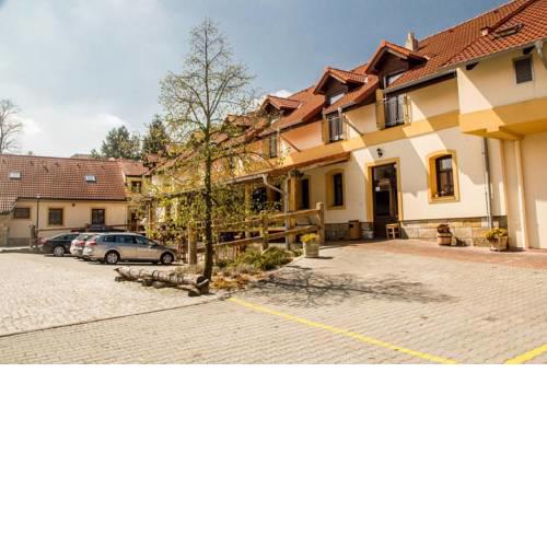 Hotel Lony