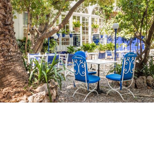 Hotel Medium Romantic
