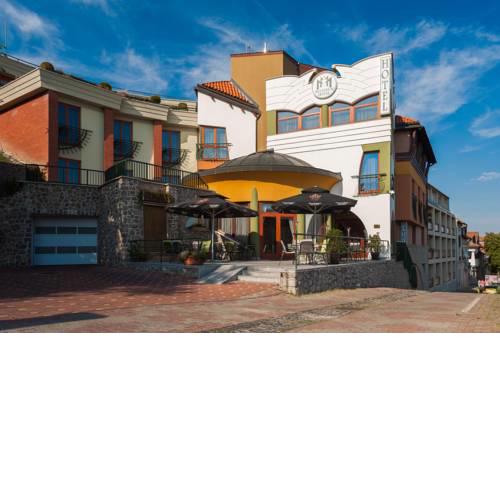Hotel Millennium