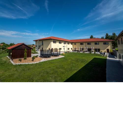 Hotel Na Farmě Choťovice