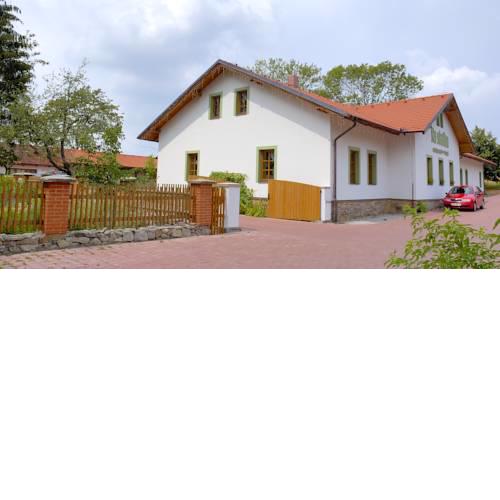 Hotel Na Statku Mirošov