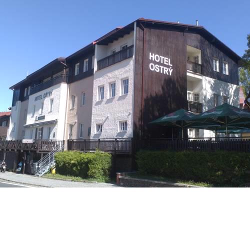 Hotel Ostry