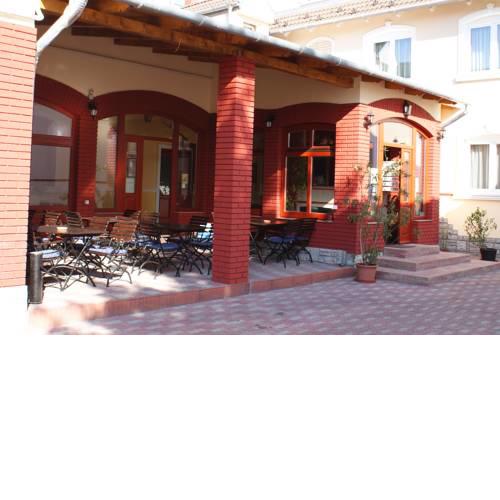 Hotel Palota City