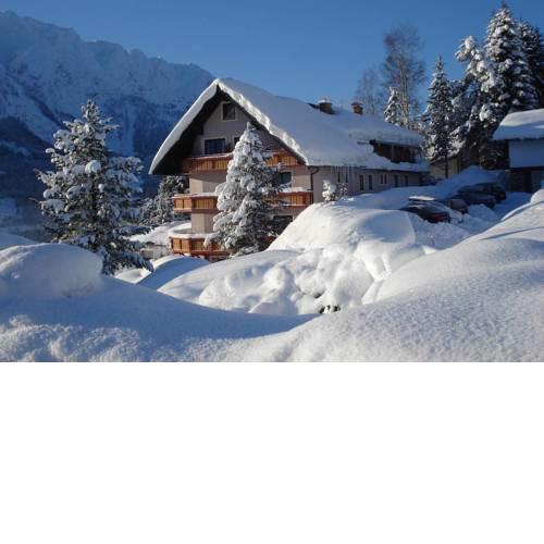 Hotel Pension Sonnenuhr