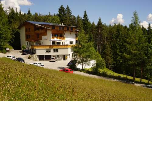 Hotel Pension Tyrol
