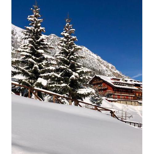 Hotel Piccolo Chalet