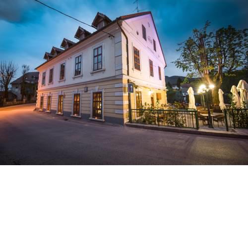 Hotel Pri mostu