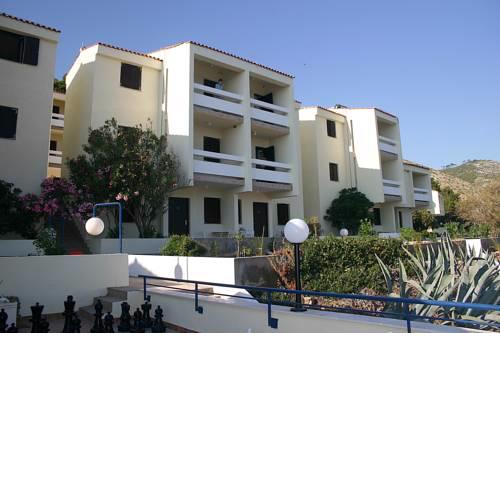 Hotel Priscapac Resort & Apartments