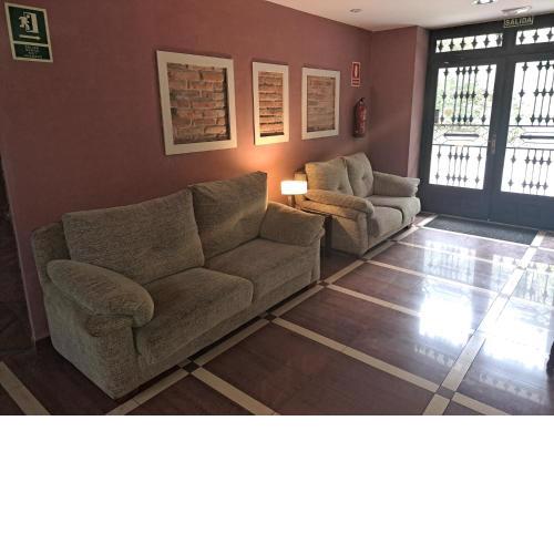 Hotel Restaurante Ribera del Chicu
