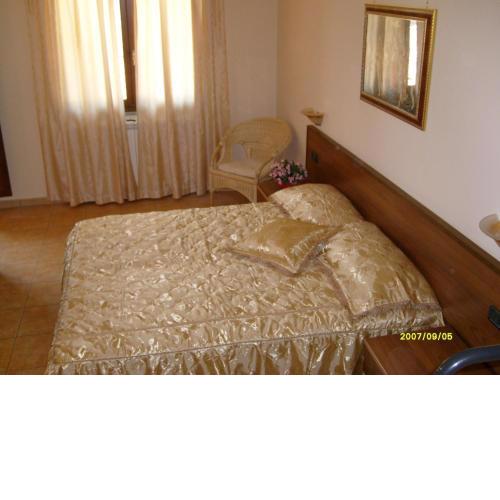 HOTEL RISTORANTE DEGLI AMICI
