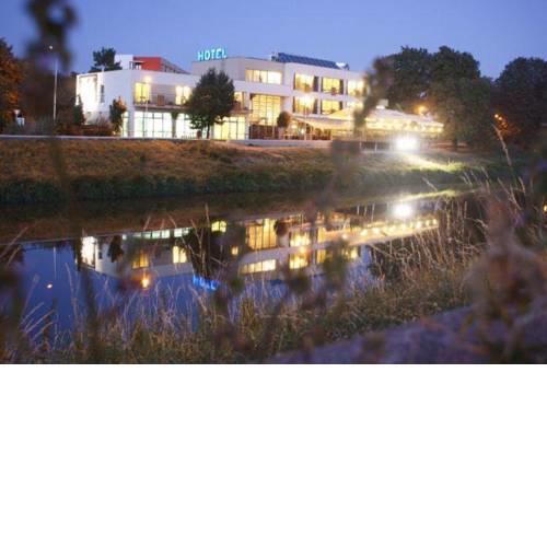 Hotel River