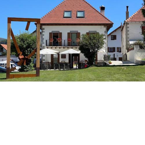 HOTEL RURAL BASQUE IRATI