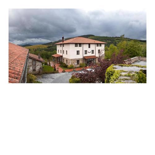 Hotel Santuario Urkiola - Lagunetxea