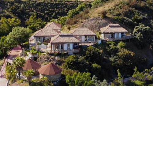 Hotel Selwo Lodge - Animal Park Tickets Included