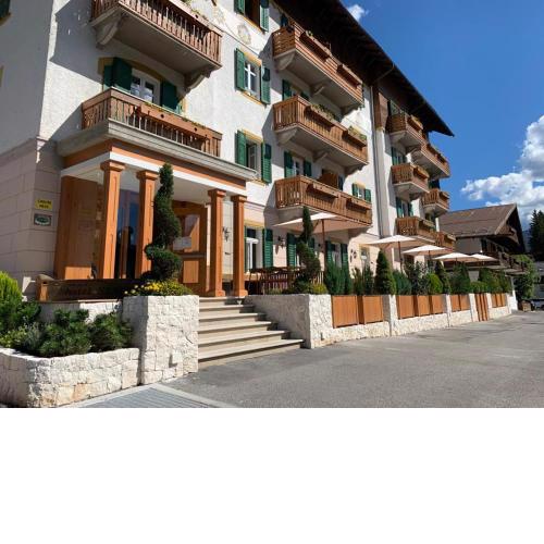 Hotel Serena Cortina