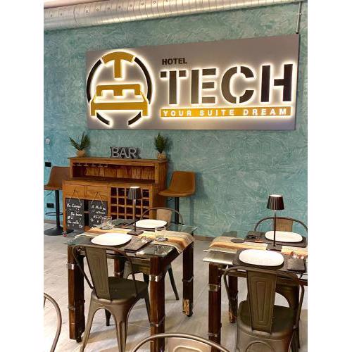 HOTEL TECH