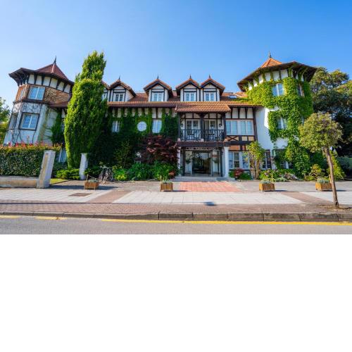 Hotel Torres de Somo