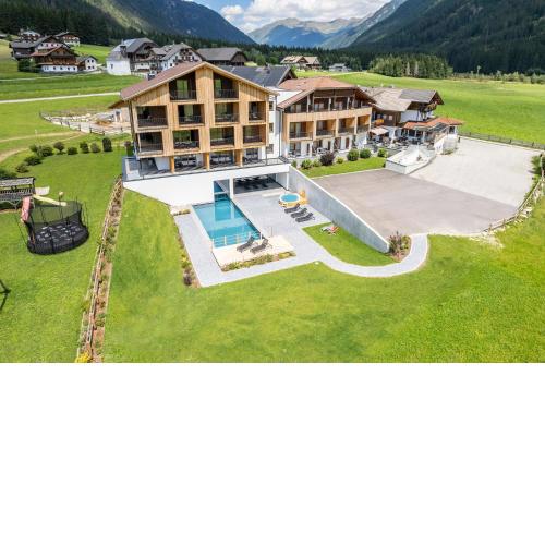 Hotel Tyrol