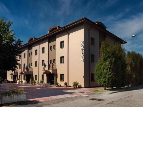 Hotel Versailles